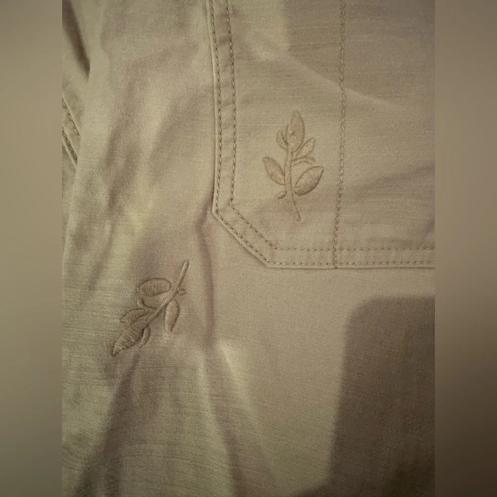 Pilcro The Wanderer Patchwork Utility Jean Sz 26 Beige Mid Rise Relaxed Fit - Picture 5 of 8